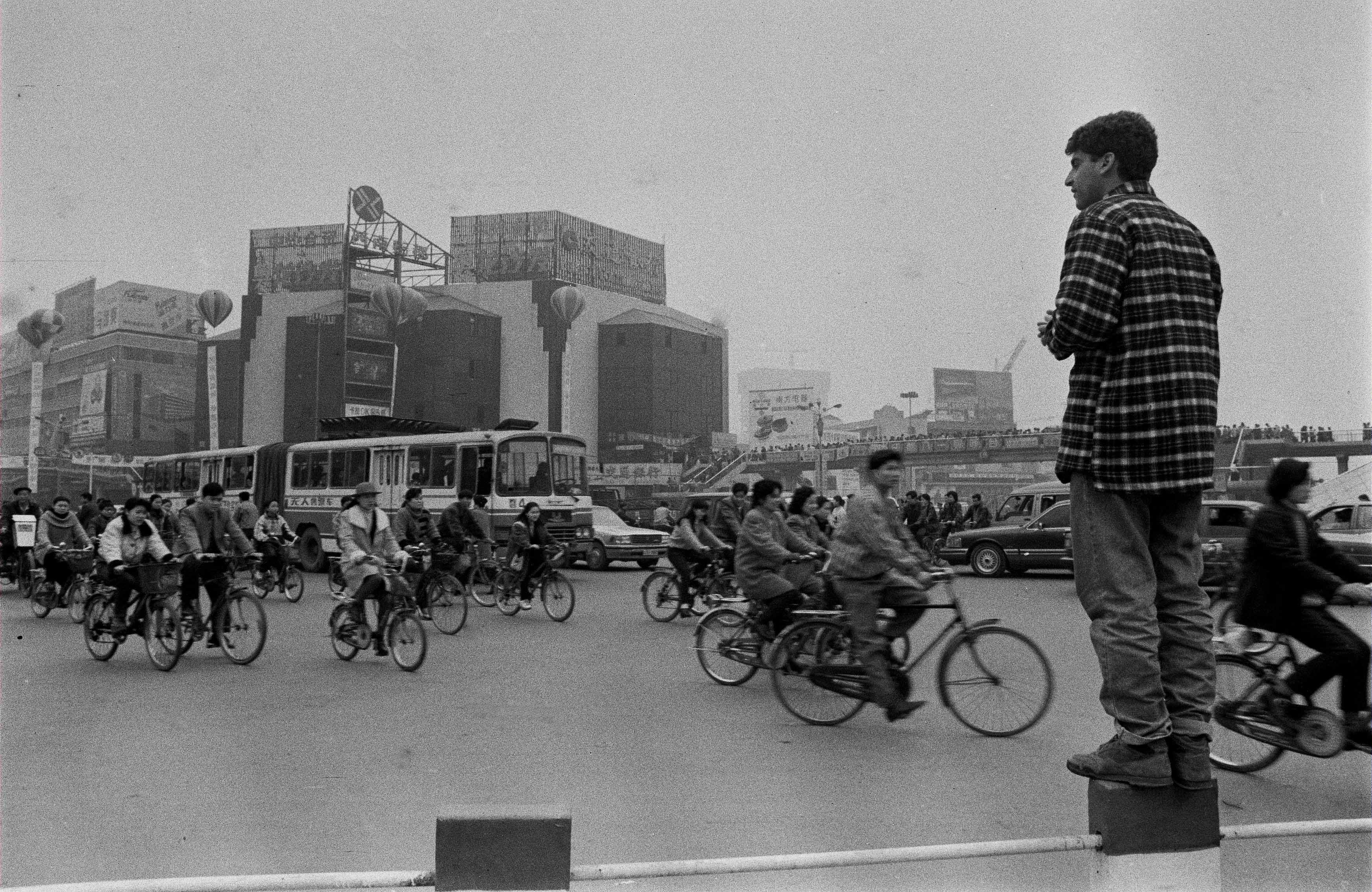 1997年的成都盐市口人民商场.