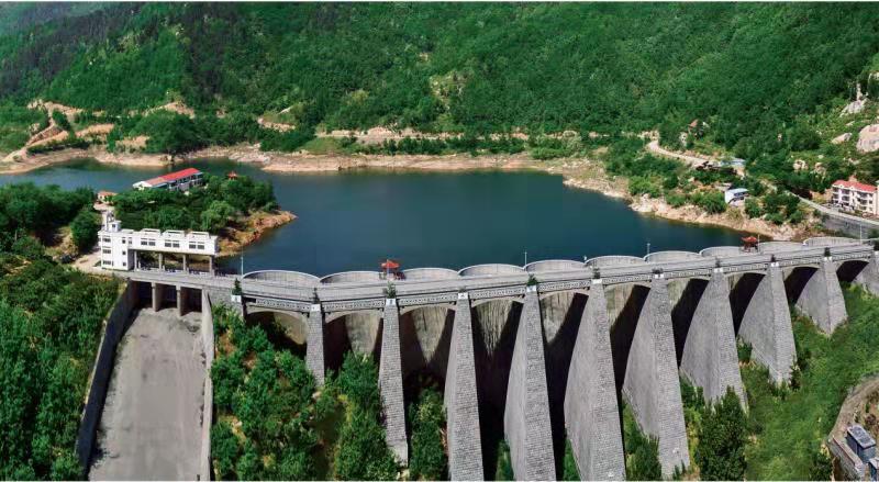 临朐淌水崖水库精神图片