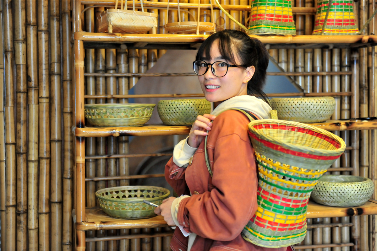 乡情乡愁湖北夷陵三峡篾匠50年坚守竹编手艺