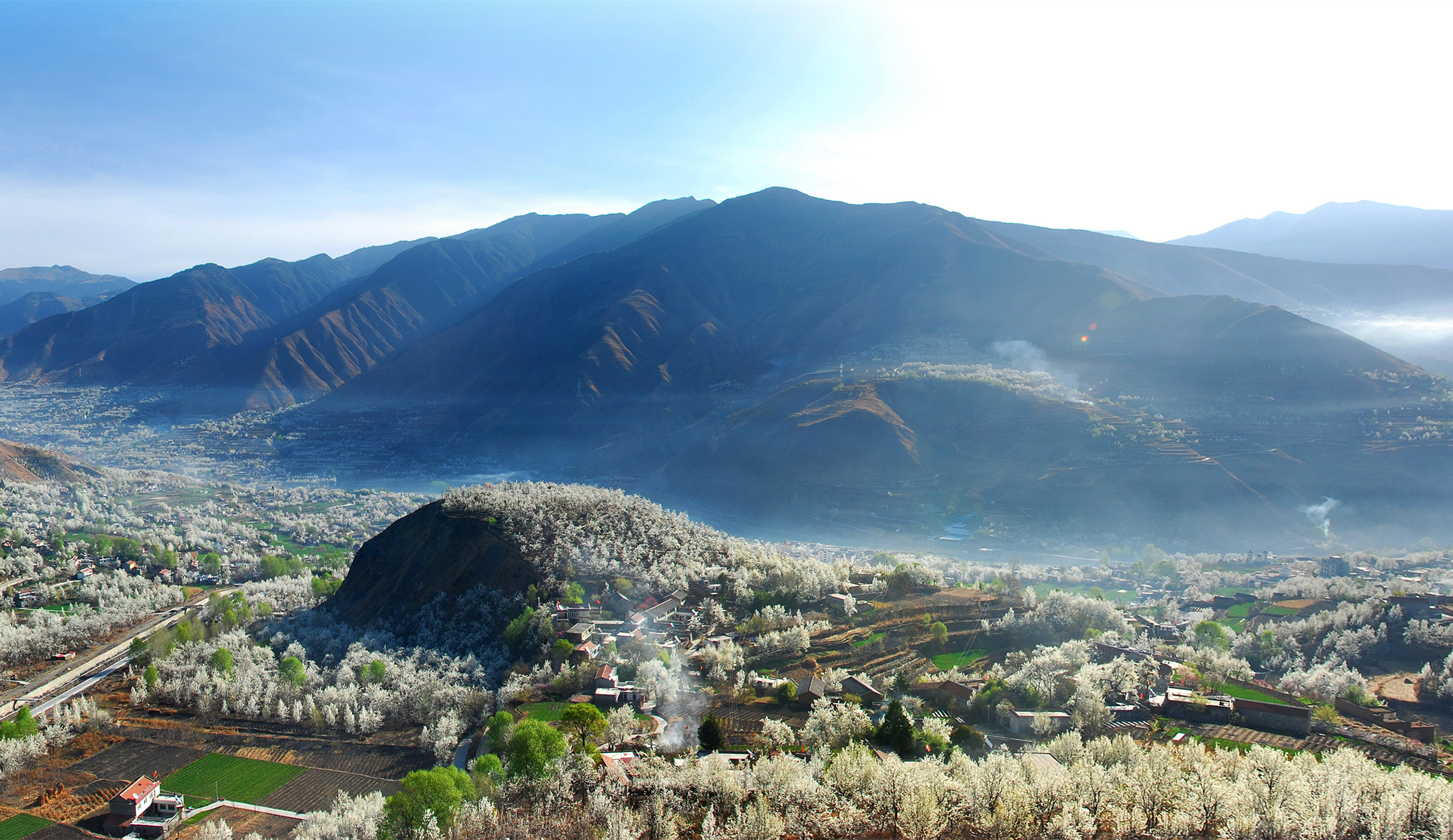 关注文明实践阿坝金川孝善和俭凝心团结进步聚力共谱金川华篇