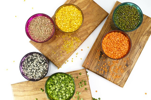 其他干豆类及花生,核桃等),蔬菜,水果和菌藻类,纯能量食物(动植物油