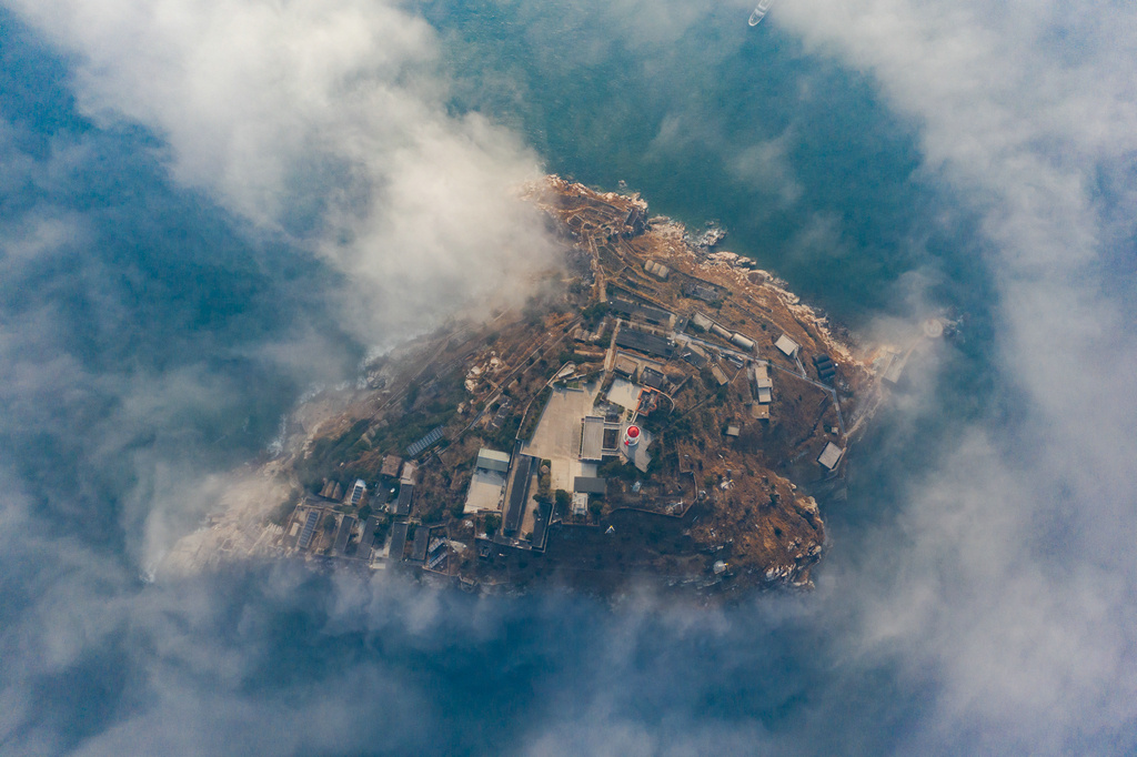 美丽江苏·每日一景丨连云港车牛山岛:云雾缭绕似仙岛