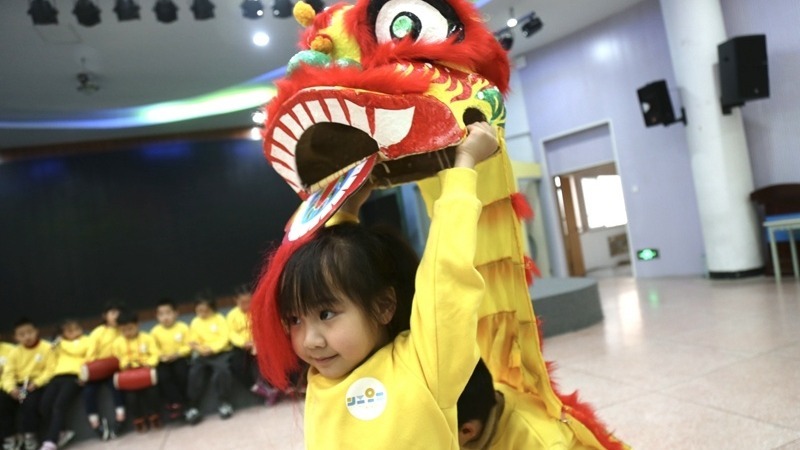 观·有闻丨幼儿舞龙舞狮,舞出了"年味"