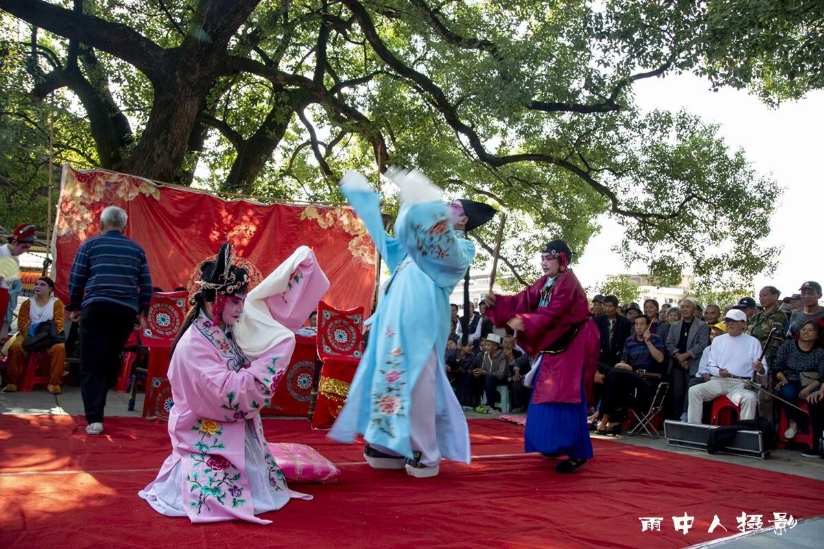 乐平百余个串堂班子活跃民间古戏台之乡处处有戏