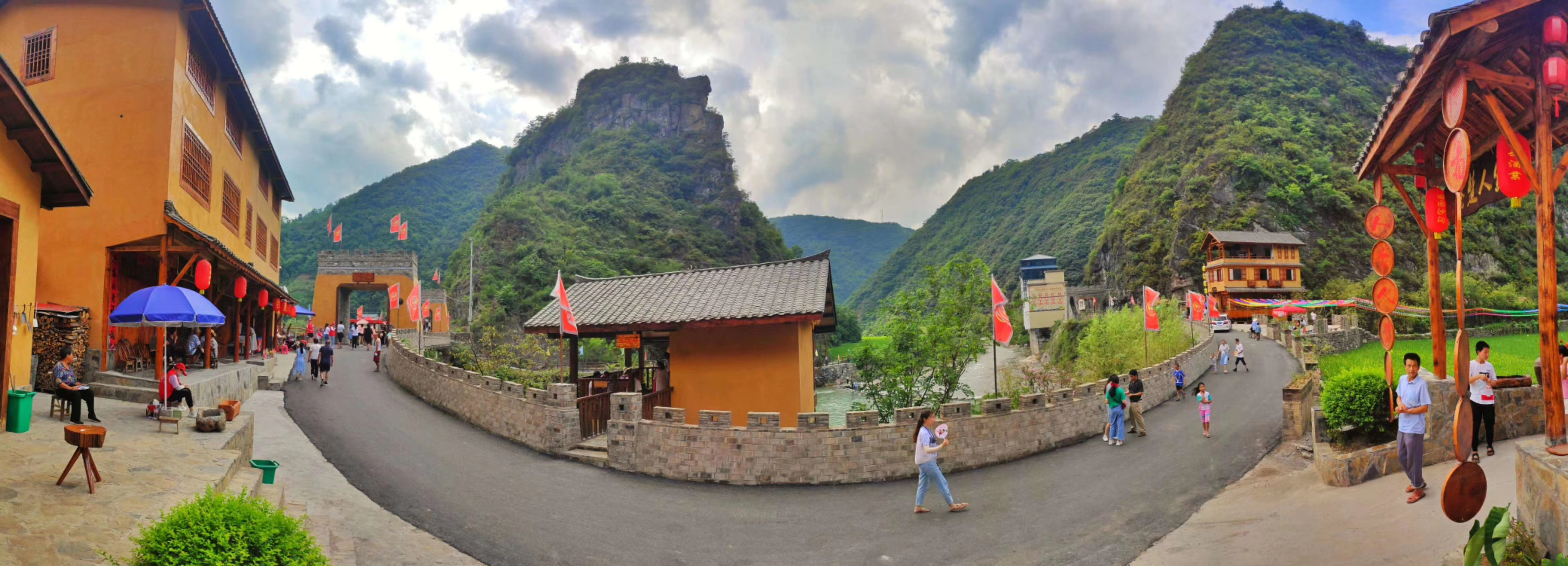 学习强国:湖北郧西"四好农村路"铺就"小康路"