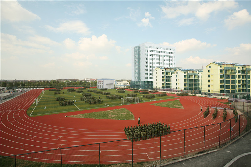 扬州技师学院东校区图片