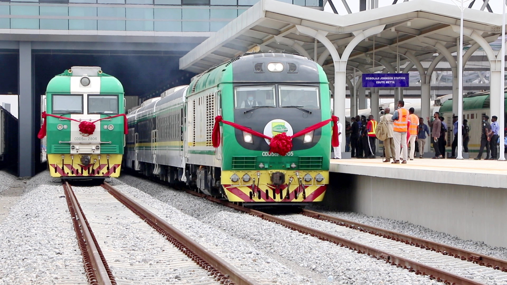 拉伊铁路客车中国土木董事长赵佃龙表示,今年是中国土木进入尼日利亚