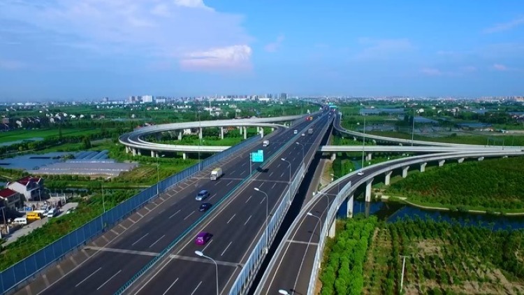 我爱我的祖国重温峥嵘岁月共忆青浦路迹