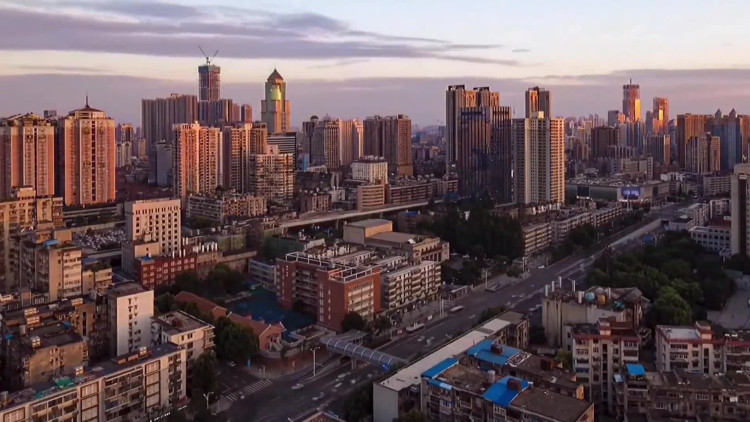 习近平的足迹｜最吃劲的关键阶段，大战大考决战决胜！