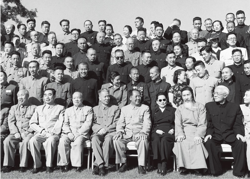 中国共产党领导中国人民取得革命胜利后,国家政权应该怎样组织?
