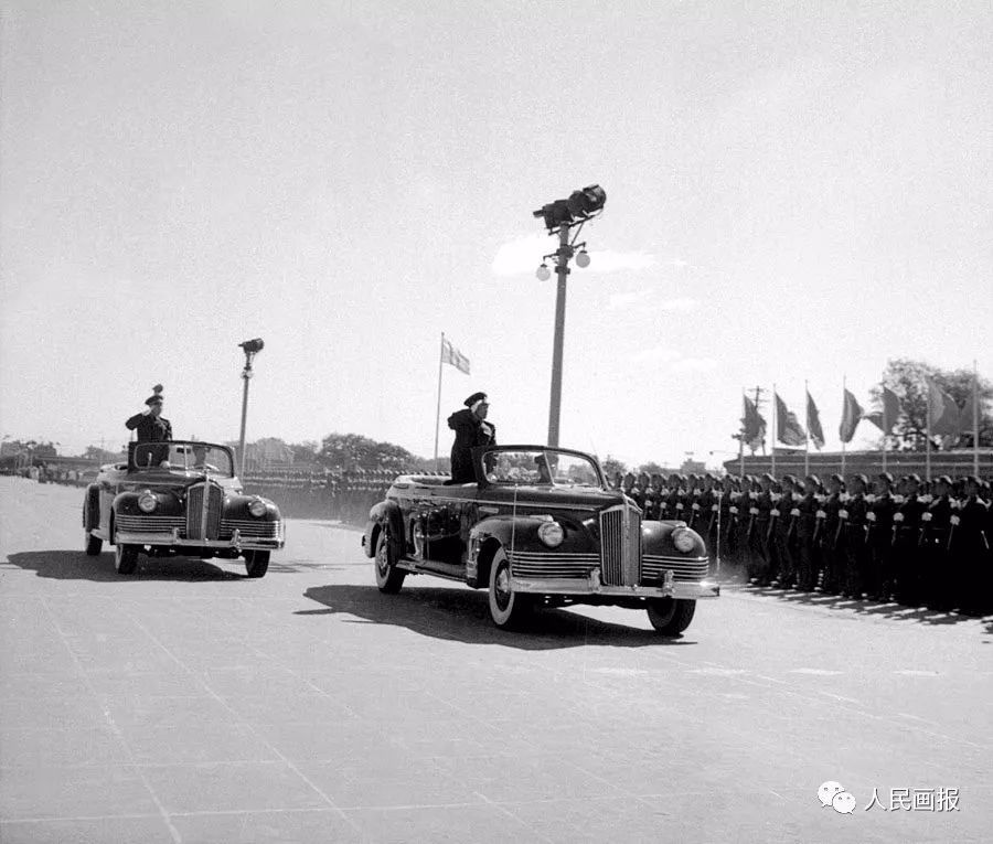 1958年国庆阅兵图片图片