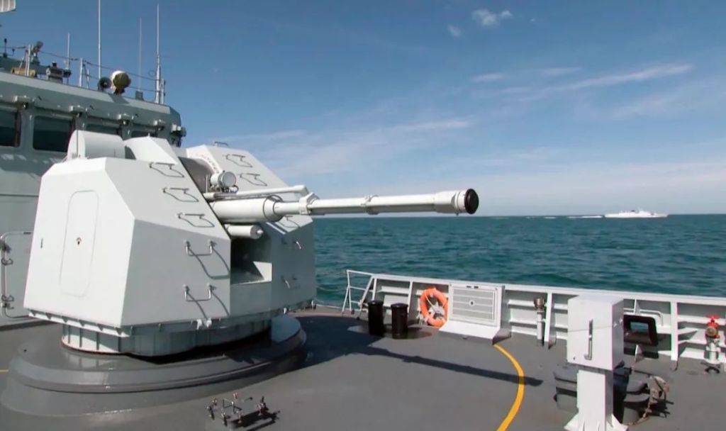 海军某护卫舰支队信阳舰开展为期5昼夜实战化演练