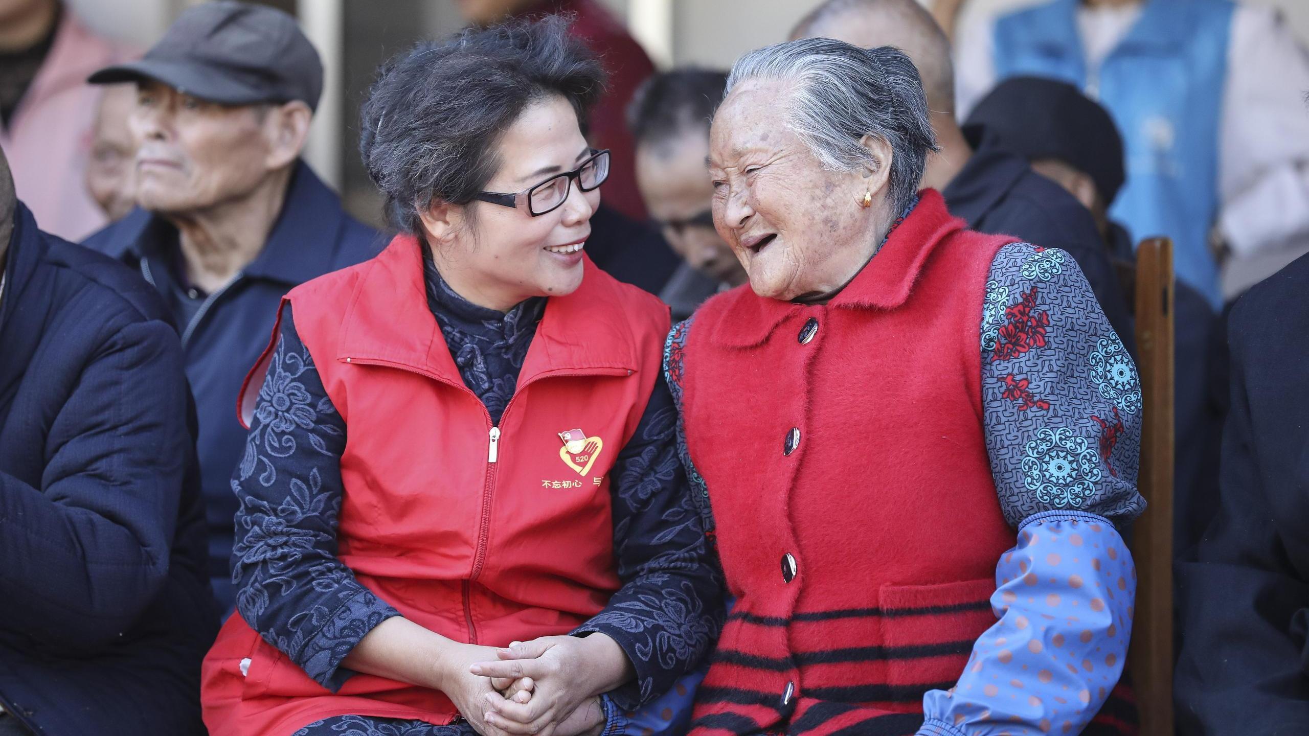 “把尊老敬老作为一种社会风尚”