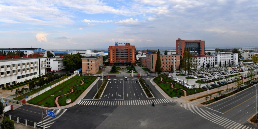 走进新中国特种飞机的摇篮航空工业陕飞