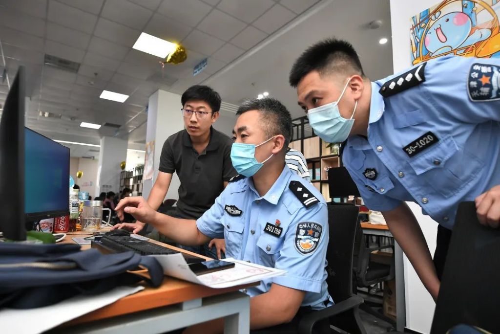 天津：带你了解真实的网警——城市中隐蔽的“安全卫士”