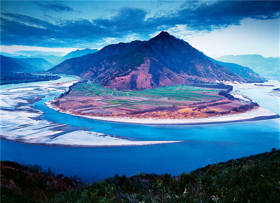 三江并流自然景观图片