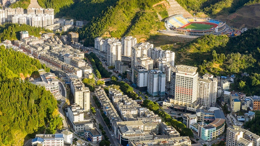 “率先在县域内实现城乡融合发展”