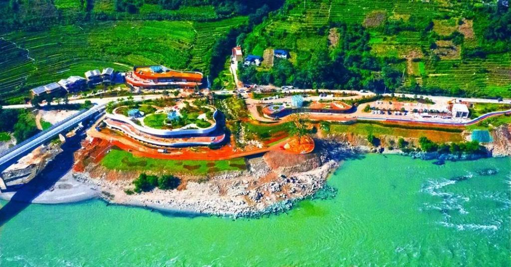 别样的体验云南省首个服务区景区半山酒店公路服务区落地怒江