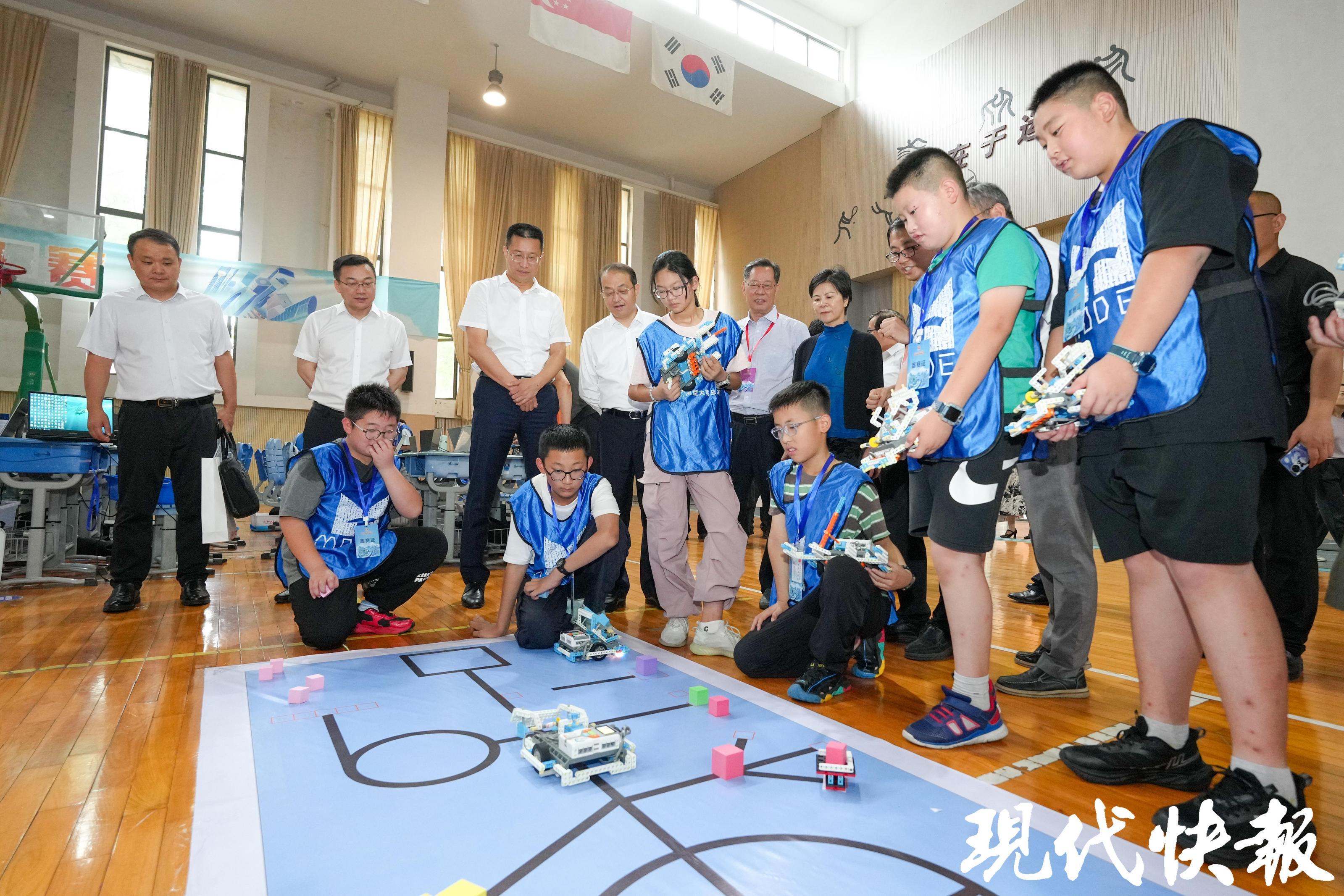 各显神通！第三十一届江苏省青少年科技模型大赛总决赛开幕