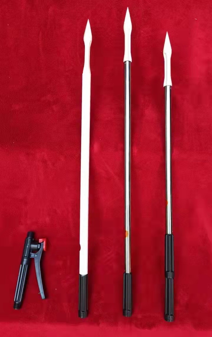云南腾冲：退休专家的专利农具造福农民