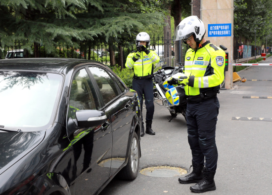 山东龙口：交警铁骑上线 硬核守护平安