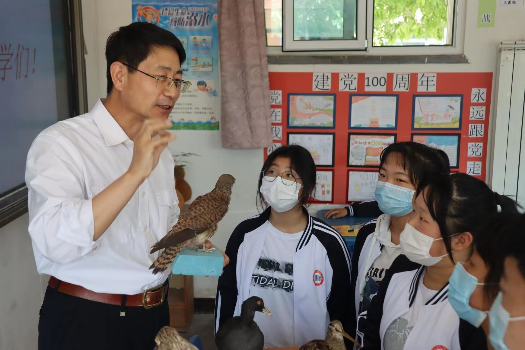 河北黄骅：鸟类科普讲座进校园 守护野生动物记心间