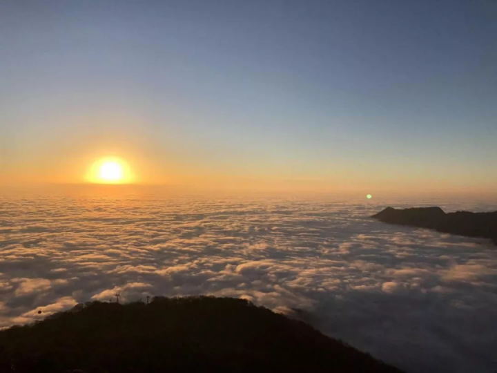 景同韵不同——色彩斑斓最美梵净山