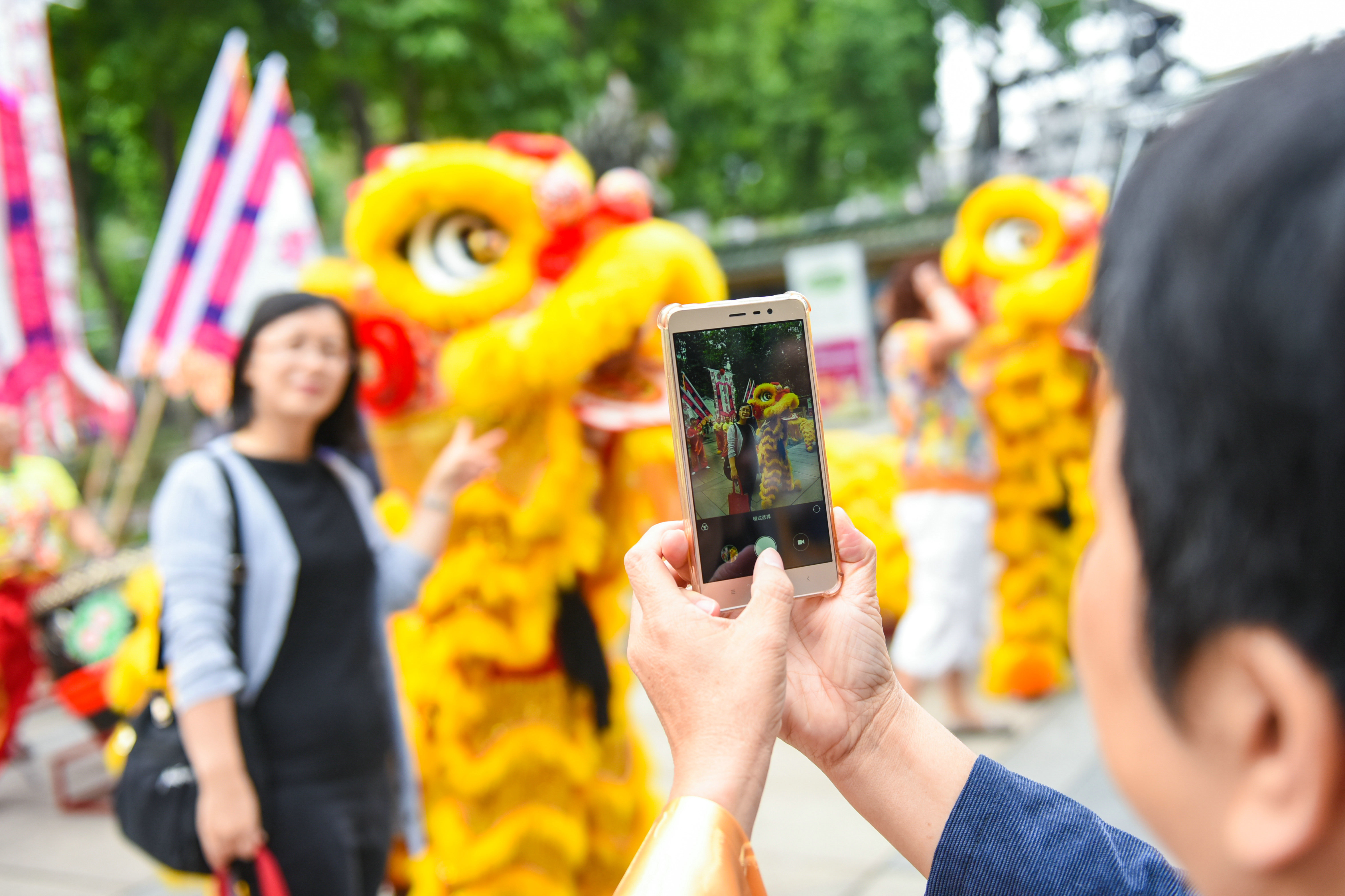 广东佛山祖庙醒狮：舞出南狮精气神