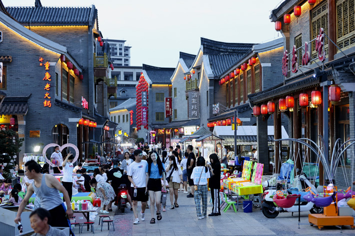 江苏连云港赣榆区：“夜经济”点燃盛夏热情