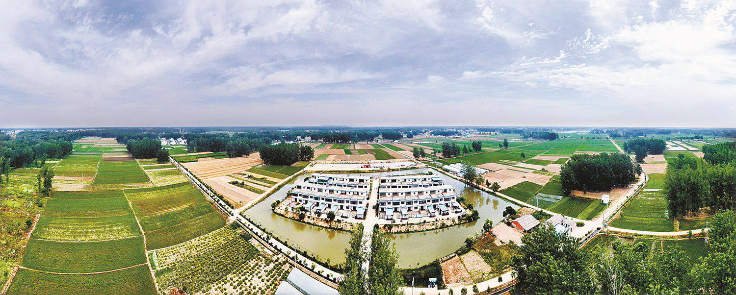 美丽乡村,新兴气象. 中共淮滨县委宣传部供图