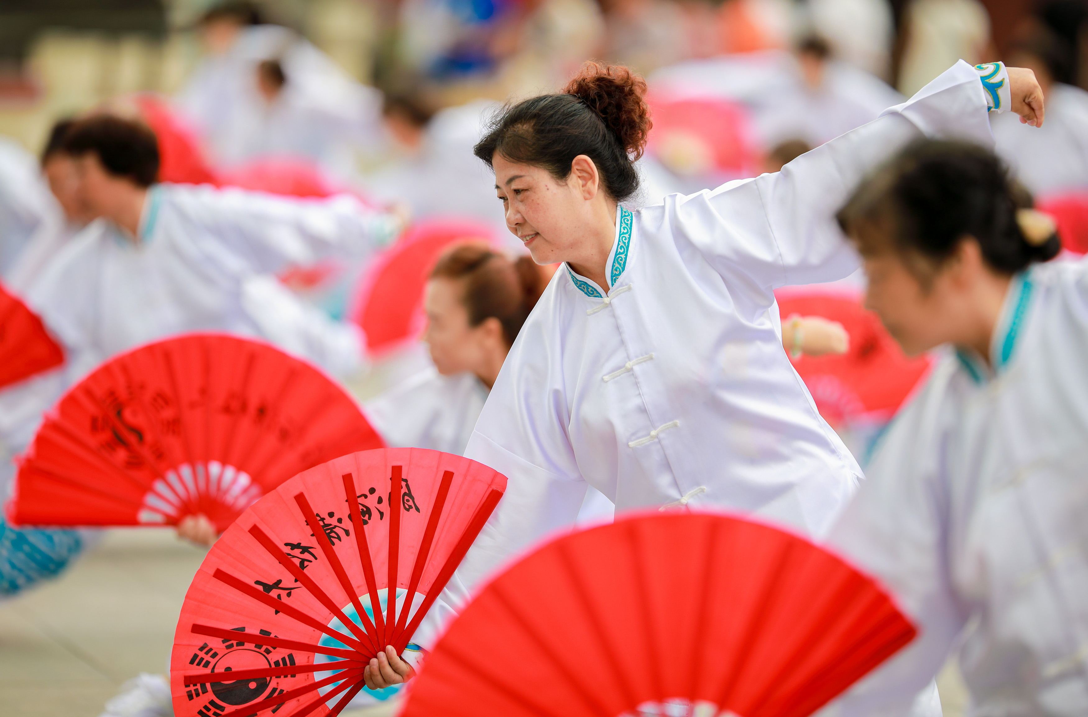 内蒙古呼和浩特市玉泉区：绚烂文化装点美好生活