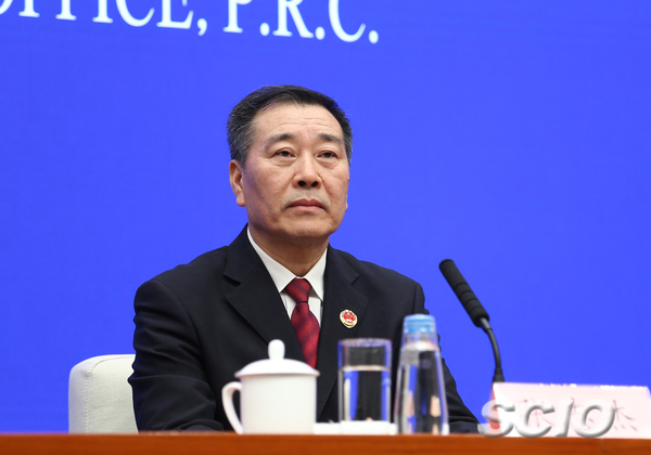 国新办举行中国生态环境检察工作新闻发布会